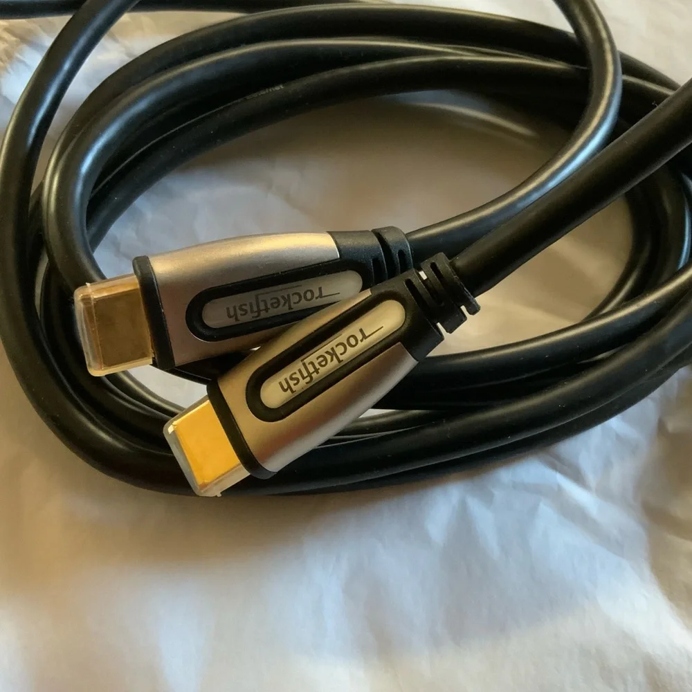 Rocketfish High Speed Cable 10ft